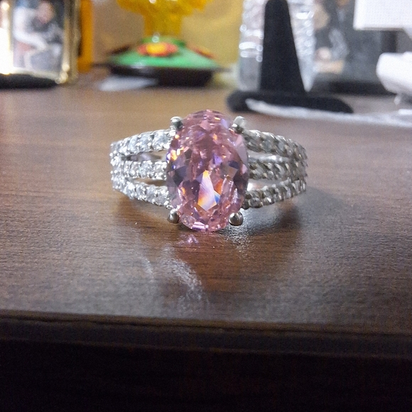 Swarovski Pink and Silver Sparkling Ring - Picture 5 of 13